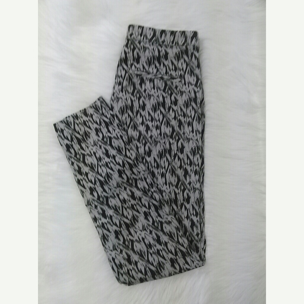 H&M Black Gray Skinny Stretch Ankle Pants Casual Sz 8 - Picture 2 of 4